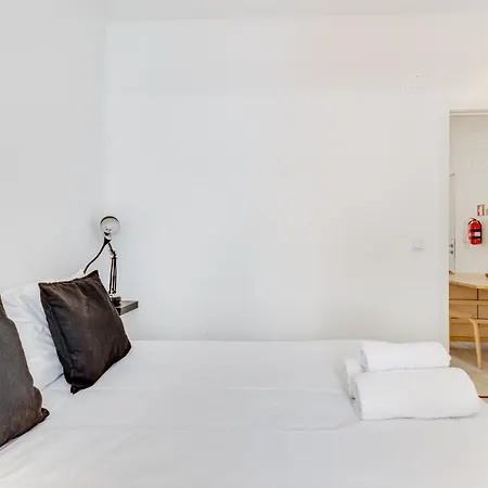Alcantara Charm 3br Appartement *